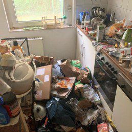 messie wohnung entruempelung kueche muell 258x258